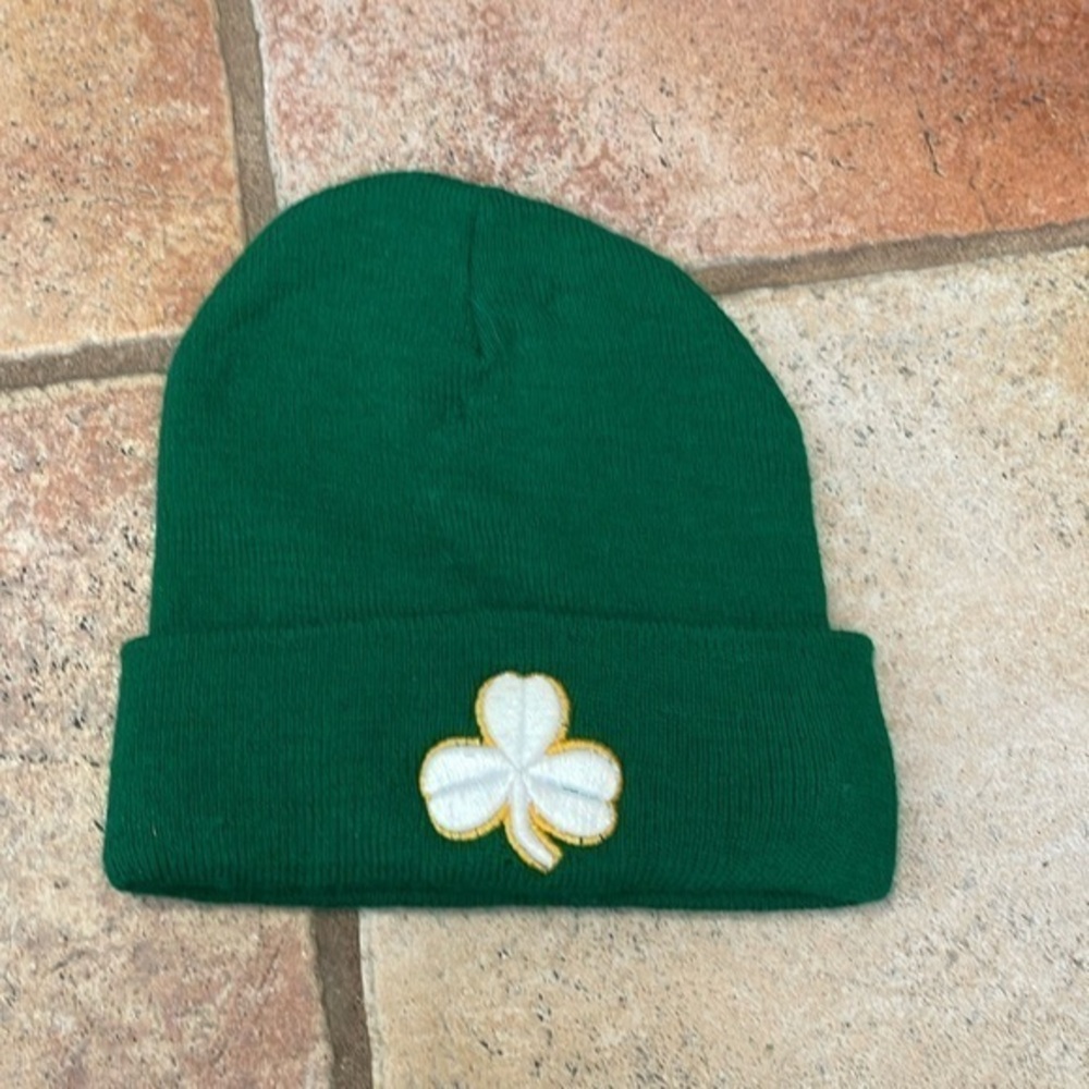 Four leaf clover beanie
